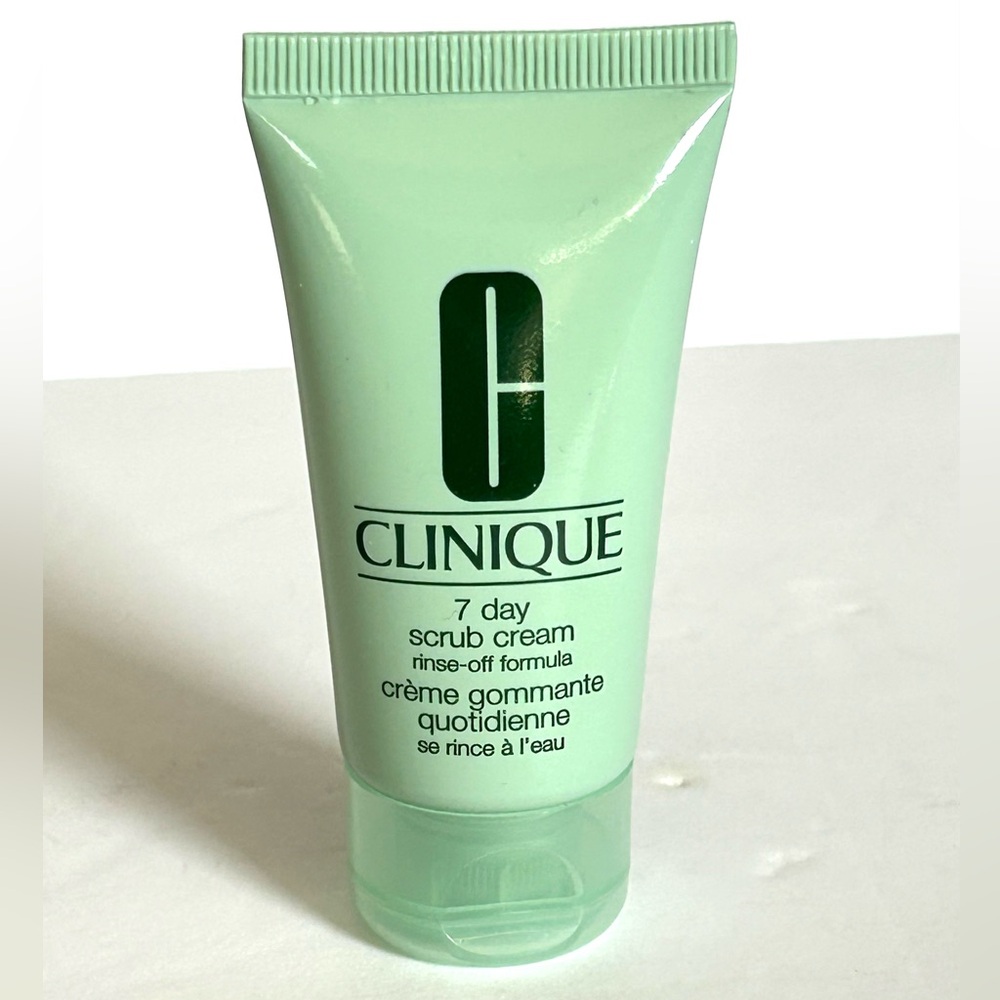 CLINIQUE 7 Day Scrub Cream Rinse Off Formula 1 oz / 30 ml Travel Size Face Wash